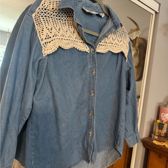Vintage Just Class denim crochet button up shirt - Picture 3 of 3